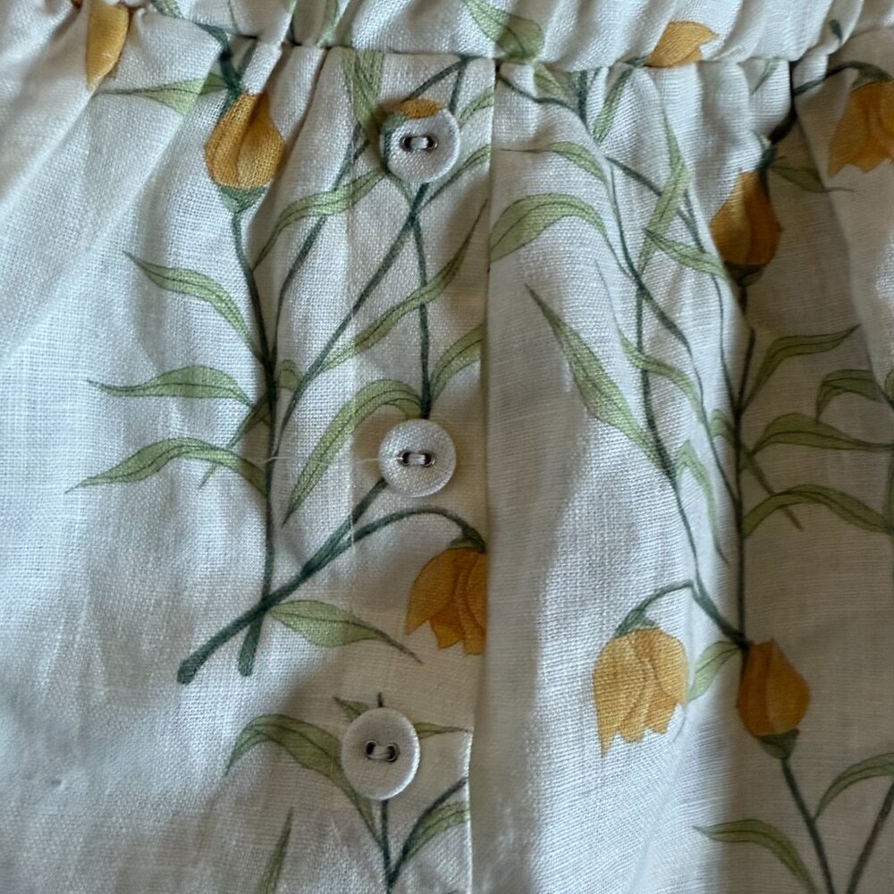 NWT VRG GRL Eliza Linen Shorts in Florette Size AUS 10, Medium - Picture 2 of 4